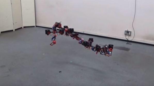 Si në filmin “Transformers”, ky është droni ‘gjarpër’ që ndryshon formë