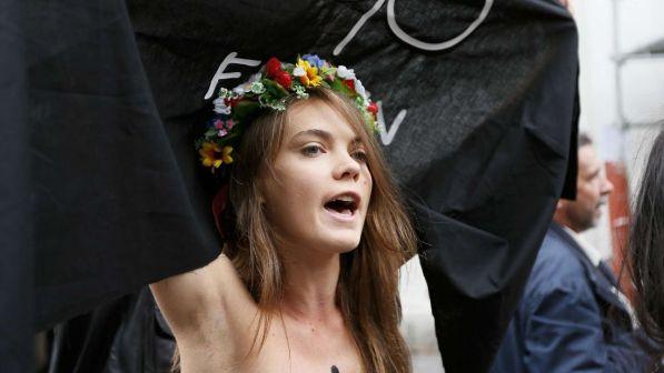 FRANCË/ Gjendet e VDEKUR themeluesja e organizatës FEMINISTE. Policia dyshon për vetëvrasje