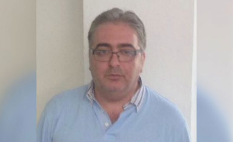 DETAJET/ “Kam lidhje të forta me pushtetarë”, mashtruesi i shpëtoi dy herë burgut. Zhvati edhe njerkun