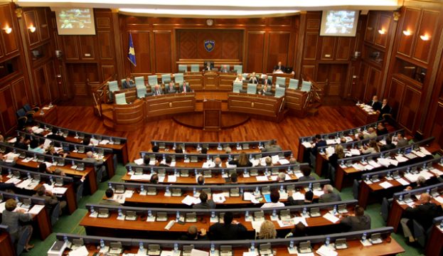 FAKSIMILET E “SKANDALIT”: Kush është POLITIKANI shqiptar që ka konsumuar 344 pije me gaz në KUVEND