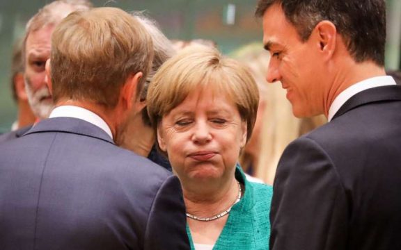 Merkel kërkon mbështetje: Kjo është detyra që na intereson të gjithëve…
