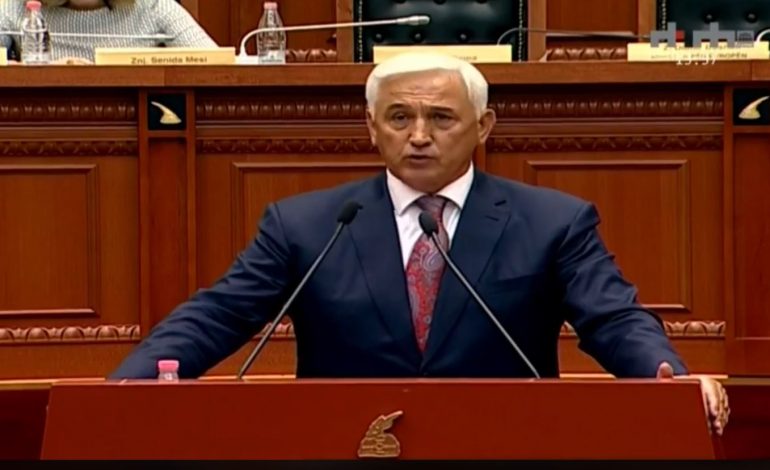 PROJEKTLIGJI PËR TEATRIN/ Deputeti i LSI: SPAK-un e keni te dera. Mungesë transparence për…