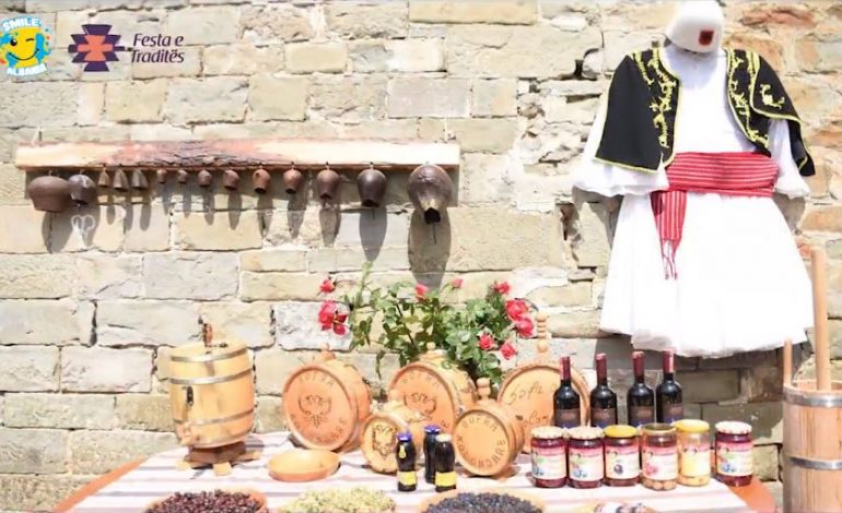 SEZONI TURISTIK/ Rama në FB: Pamjet mahnitëse të aktiviteteve të organizuara në DY muaj