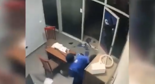 DALIN PAMJET/ Kamerat e sigurisë tregojnë se si tre ISH-TE DENUARIT vodhën karburantin, në monetin që…