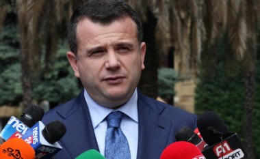 PAS SEANCËS/ Balla: Ligji për magjistratët, kërkuam dialog me opozitën por ata zgjodhën bojkotin