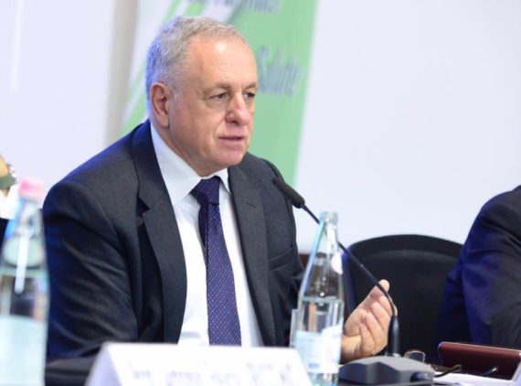NDËRPRERJA E MBLEDHJES NË KOMISION/ Reagon deputeti i PD: E paprecedentë, Kodheli u mundua të shpëtojë nga…