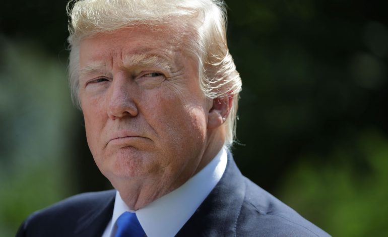 PASOJAT E LUFTËS TREGTARE NE SHBA/Trump shpërblen fermerët me 12 miliardë dollarë