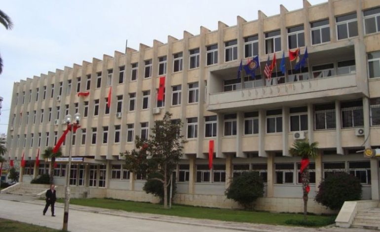 THELLOHET SKANDALI/ Në Universitetin e Vlorës, pedagogë me master e Doktoraturë, por s’kanë bërë… të mesmen