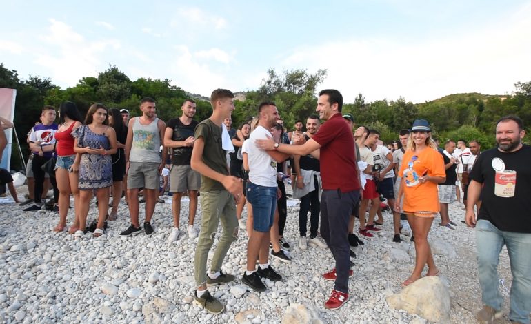 TEATRI I RI/ Veliaj: Projekti u sabotua për 40 ditë, në shtator politika e mbrapshtë do…