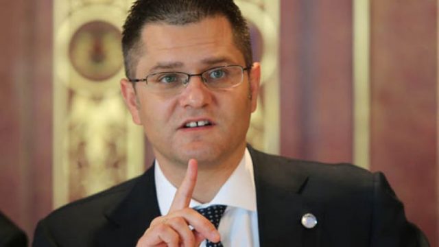 Politikoni serb: Kërkesa për ndarjen e Kosovës, papërgjegjshmëri shtetërore