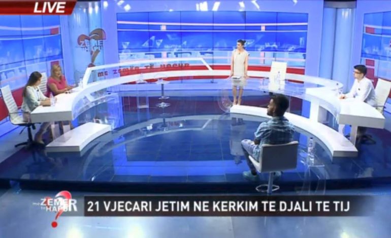 “MA RREH VAJZËN”/ Vjehrra i merr nusen dhe djalin, 21-vjeçari jetim: “Ti bredh rrugëve”…