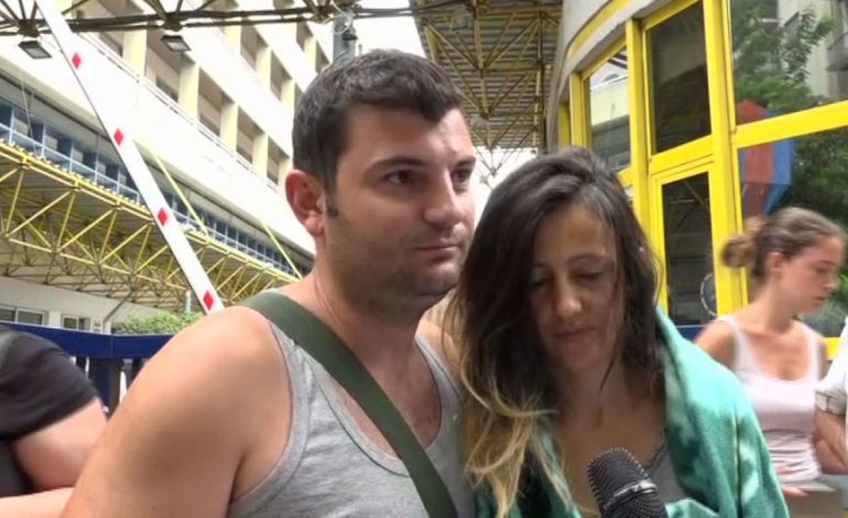 ZJARRI NE GREQI/ Flasin shqiptarët: U bllokuam nga tymi, nuk merrnim dot frymë, gra e fëmijë…