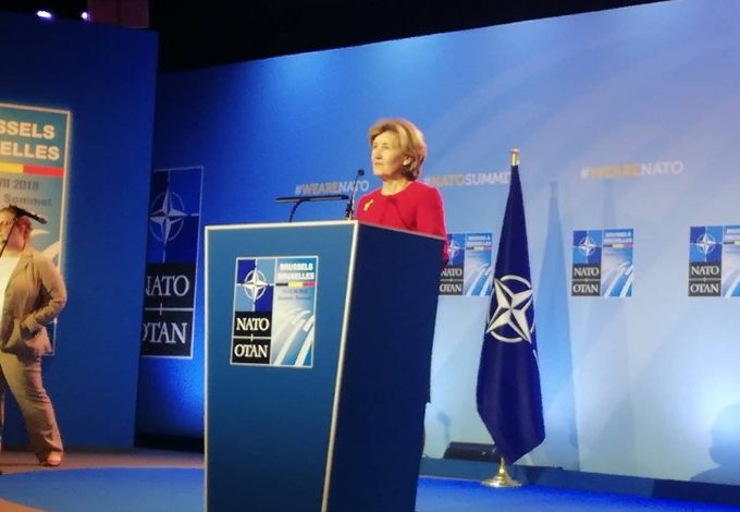 Ambasadorja e SHBA-së në NATO: Ftesa për Maqedoninë, një lajm i shkëlqyer