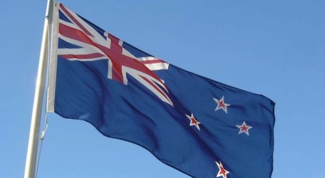 “NA KENI KOPJUAR FLAMURIN TONË KOMBËTAR”/ Kryeministri i Zelandës së Re akuzon popullin australian për…