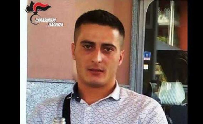 PLAGOSJA ME ARME NE ITALI/ Si u arrestua pas një viti i riu shqiptar, e dashura iku dhe e la por…