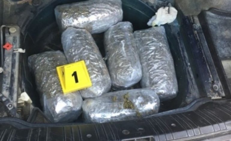 KAPET 27 VJEÇARI SHQIPTAR/ Po transportonte 130 KILOGRAMË drogë drejt…