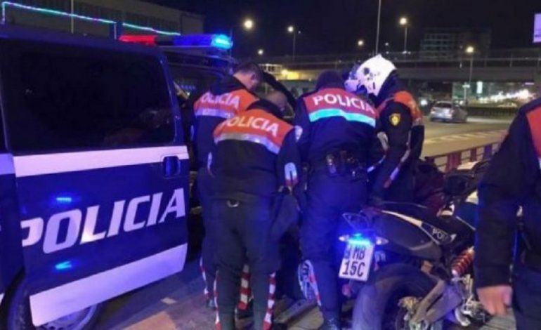 SHERR ME POLICIN/ Si ia THEU KËMBËT 37 vjeçari efektivit, pasi i kërkoi DOKUMENTAT dhe… (EMRAT)