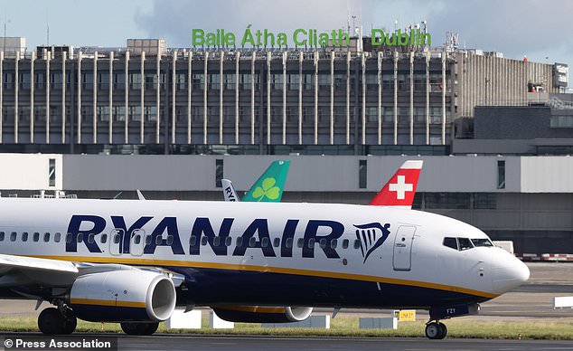 “Pamë tmerr me sy”, dhjetra pasagjerë të avionit përfundojnë në spital