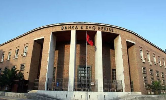Banka e Shqipërisë: Kthimi në normalitet ekonomik shtyhet për në vitin 2020