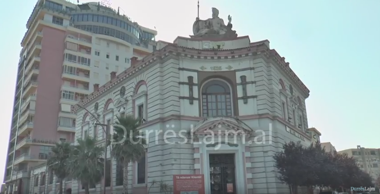 RIKONSTRUKSIONI/ Restaurohet një nga godinat simbol të Durrësit. Prej vitesh në shërbim të…