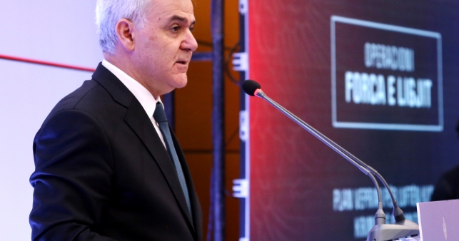 Operacioni Forca e Ligjit/ Flet ministri Xhafaj: Arritjet në polici një pasqyrë rezultatesh…