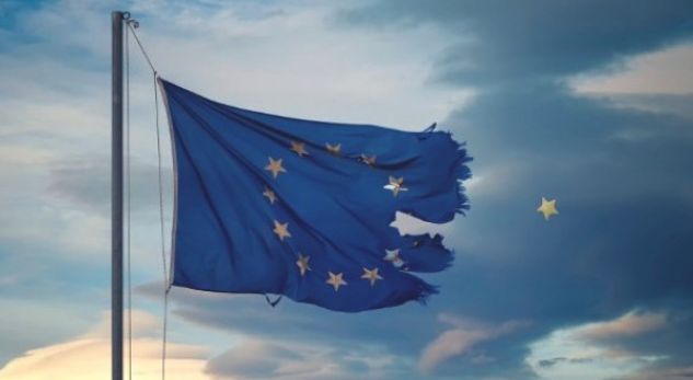 CIA parashikon një Evropë të ndarë: Në cilën anë do të mbetet Kosova