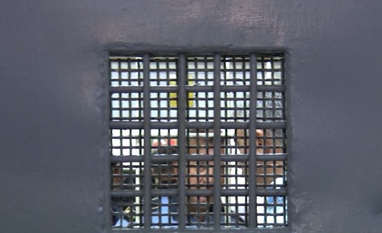 AKUZOHET për tradhëti kombëtare, 84 vjeçari dënohet me BURG