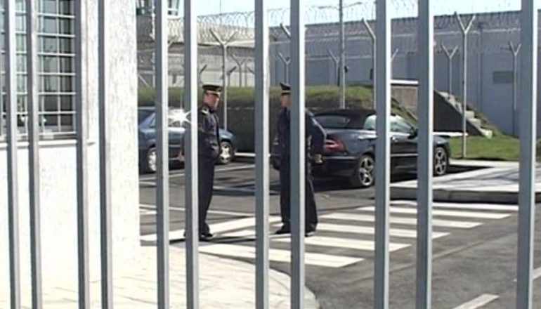 E RENDE NE BURGUN E FIERIT/ Ndërron jetë në qeli 38-vjeçari, dyshohet se…