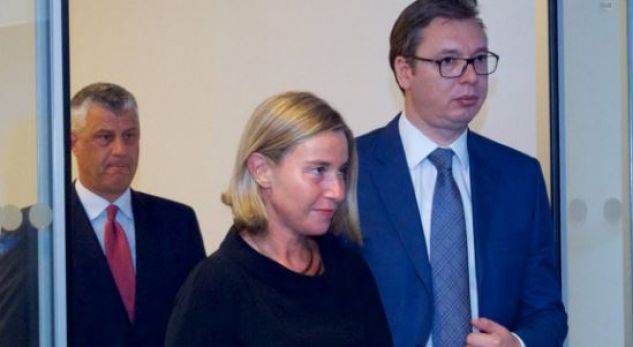 BISEDIMET PRISHTINË-BEOGRAD/ Përçarje edhe në Serbi për dialogun