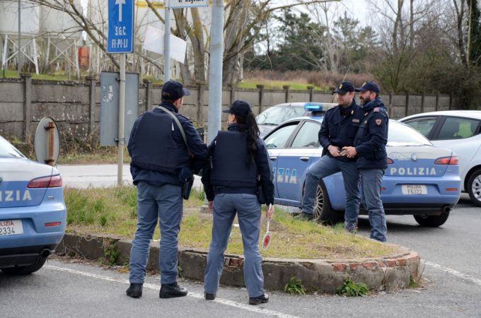 DREJTOHEJ NGA BURRE E GRUA/ 73 vite burg për 8 shqiptarët e grupit kriminal të drogës në Itali