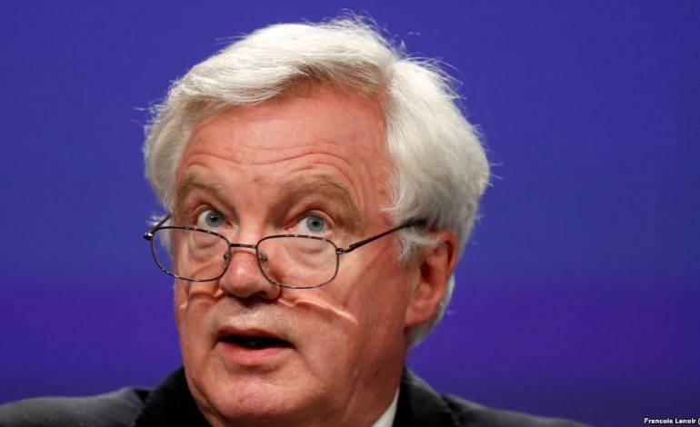 Jep dorëheqjen sekretari britanik për Brexit, letra për kryeministren: Nuk besoj se…