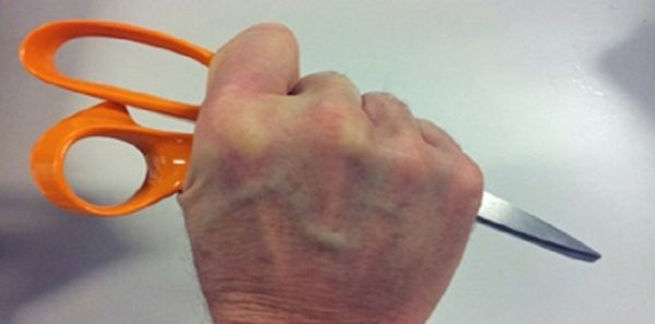 U goditën me GERSHERE nga grabitësi/ Dalin DETAJE nga plagosja e efektivëve të policisë në Elbasan