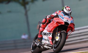 Ducati “fluturon” në Gjermani, Lorenzo më i shpejti në prova