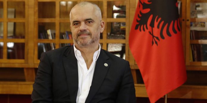MIRËMBAJTJA E RRUGËVE KOMBËTARE/ Rama publikon video-informacionin, pas 30 vjetëve…