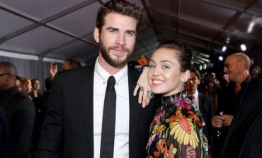 ISHIN THJESHT THASHETHEME/ Miley Cyrus dhe Liam Hemsworth janë bashkë dhe të lumtur (VIDEO)