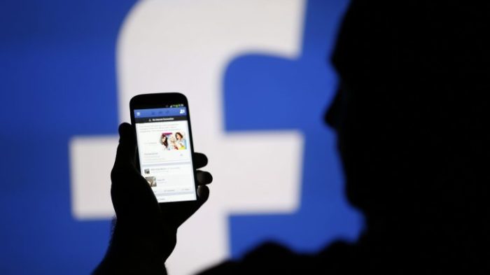 Facebook zhbllokoi 800.000 përdorues të bllokuar gabimisht