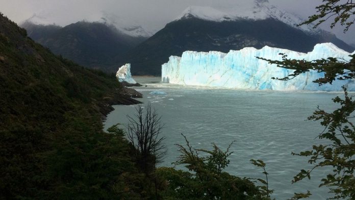 Ngrohja globale çon në shkrirjen e një të pestës së akullnajave