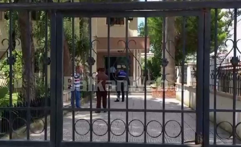 Kanosi rojën e OSHEE në Fier/ Arrestohet 44-vjeçari, POR çfarë i gjeti policia në banesë…