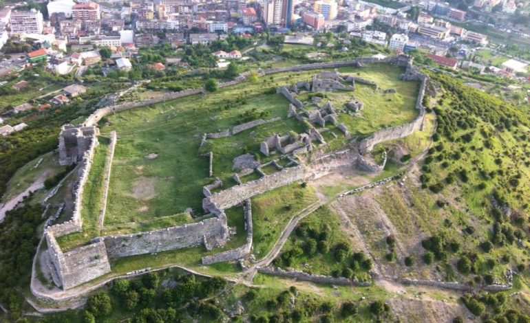 DESTINACIONI I DITËS/ Ja 15 GJËRA që mund të bëni në Lezhë. Të gjitha me kosto MINIMALE (LISTA)