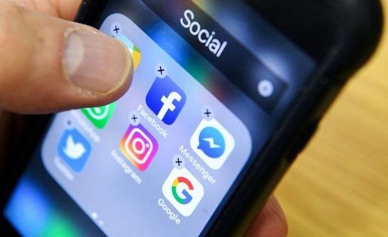 Parlamenti miraton një ligj për monitorimin e rrjeteve sociale, çdo person mund…