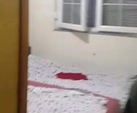 PELLGJE GJAKU, PLAGË E HAPUR NË KRAHË/ Momentet e para pas përleshjes me grabitësit në Dibër… (PAMJE TË RENDA)