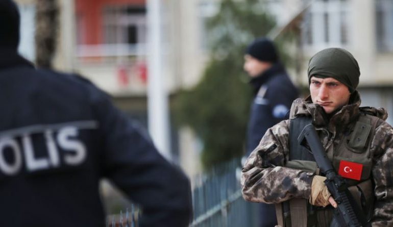 Arrestohet gruaja e një komandati të ISIS, përdorte pasaportë…