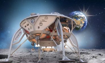KËRKIMET HAPSINORE/ Izraeli bëhet gati të nisi anije kozmike në Hënë