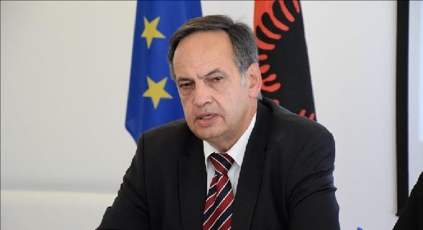 NEGOCIATAT/ Fleckenstein në Tiranë: Asnjë kusht shtesë për Shqipërinë, opozita të ndalë bojkotin
