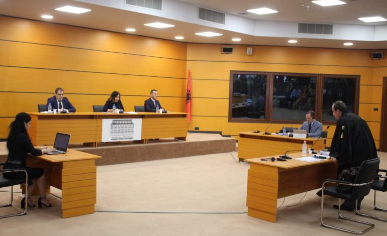 SKEDA E PASURISE/ Vetingu për Gani Dizdarin, relatori: Shoqëri të papërshtatshme me një të dënuar për…