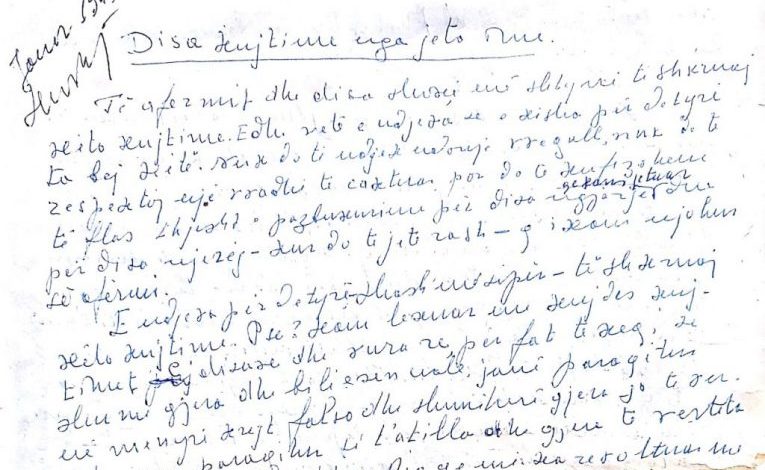 Bomba ne ambasaden sovjetike ne Tirane. Gjesti i Manol Konomit dhe replika e djalit te tij