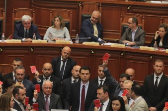 Arsyet pse Basha nuk braktis më Kuvendin: Prapaskenat e paktit me BE-në dhe “MARRËVESHJA” në Bruksel
