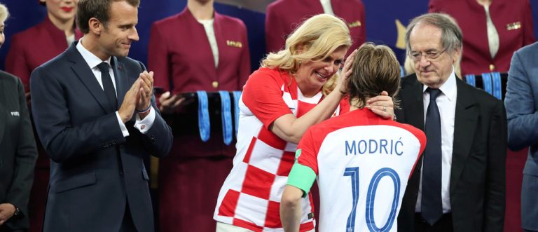 “Të qenit një lider”, çfarë i mësoi Presidentja kroate botës gjatë Kampionatit “Rusi 2018”