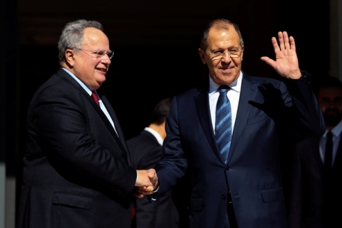 Rusia paralajmëron krizë në Ballkan, gati bllokimi i marrëveshjes Maqedoni-Greqi