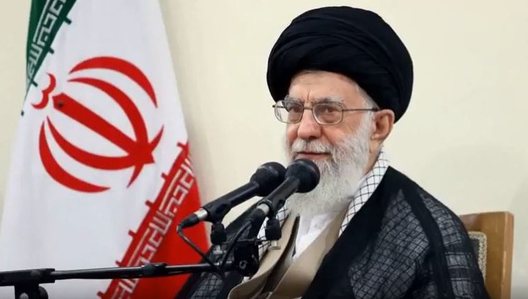 MARRËDHËNIET ME SHBA/ Lideri iranian kundër negociatave me Uashingtonin: Nuk u besohet amerikanëve